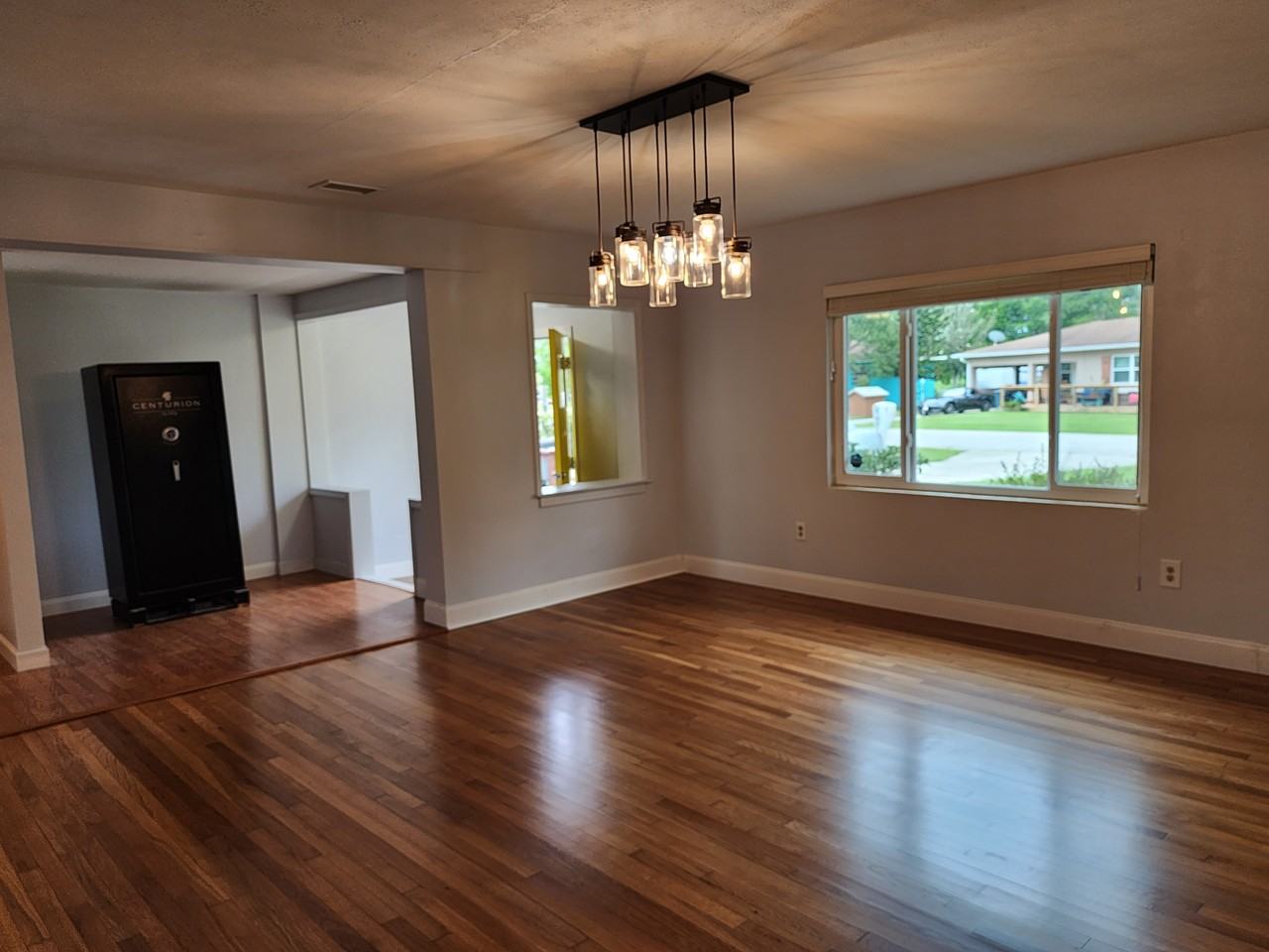 8 Poinsettia Dr #1 - Photo 5 of 11