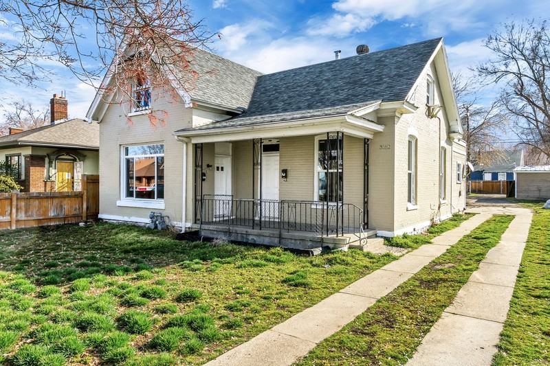 3162 Adams Ave - Photo 2 of 25
