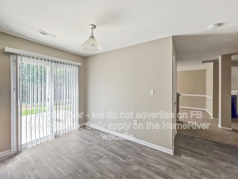 1740 Harland St - Photo 5 of 21