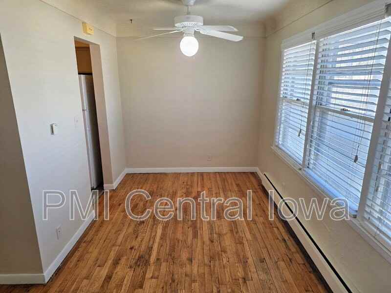 2820 Kingman Blvd #2 - Photo 4 of 38