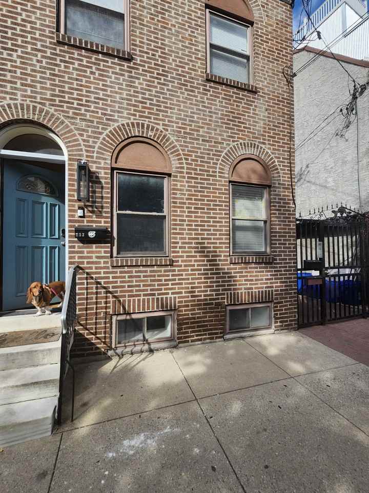 733 Carpenter St #MAIN