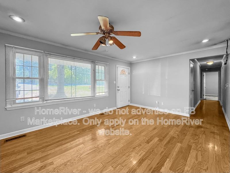 610 Hopkins Rd - Photo 4 of 19