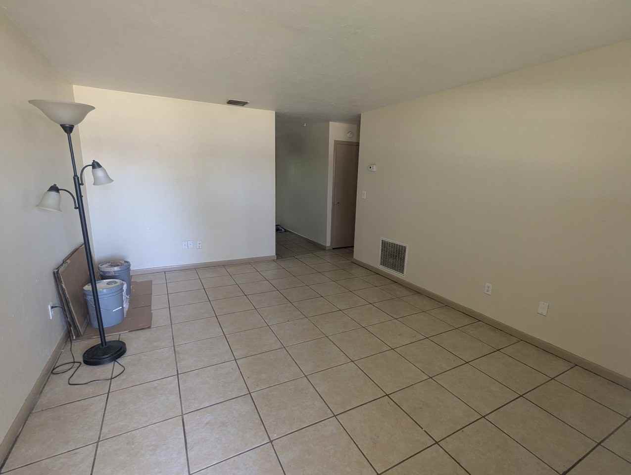 1062 Orienta Ave - Photo 2 of 6