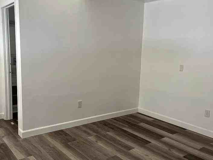 28 S Main St #2 - Photo 4 of 9