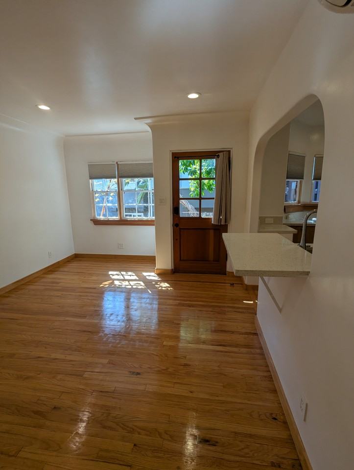 1549 Baxter St #4 - Photo 2 of 31