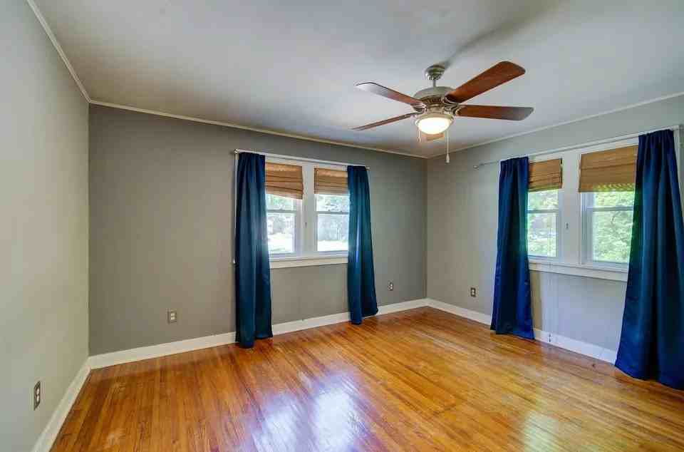 227 1/2 Sherman St - Photo 7 of 16