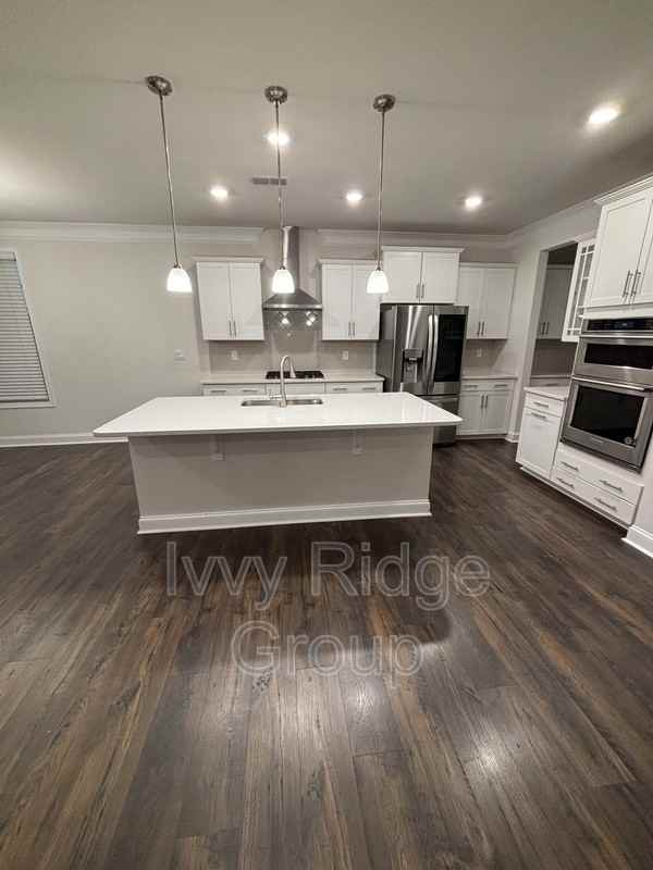 4867 Tacoma Dr - Photo 4 of 15