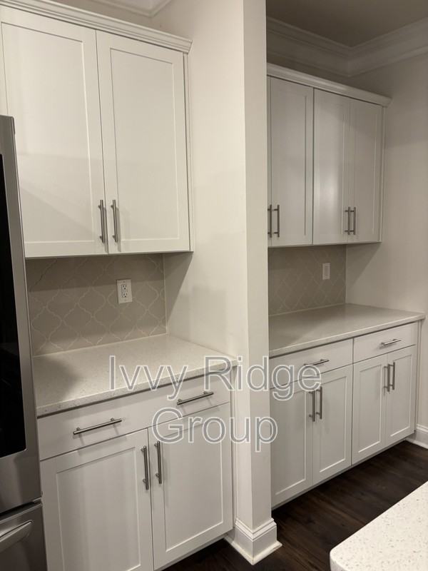 4867 Tacoma Dr - Photo 6 of 15