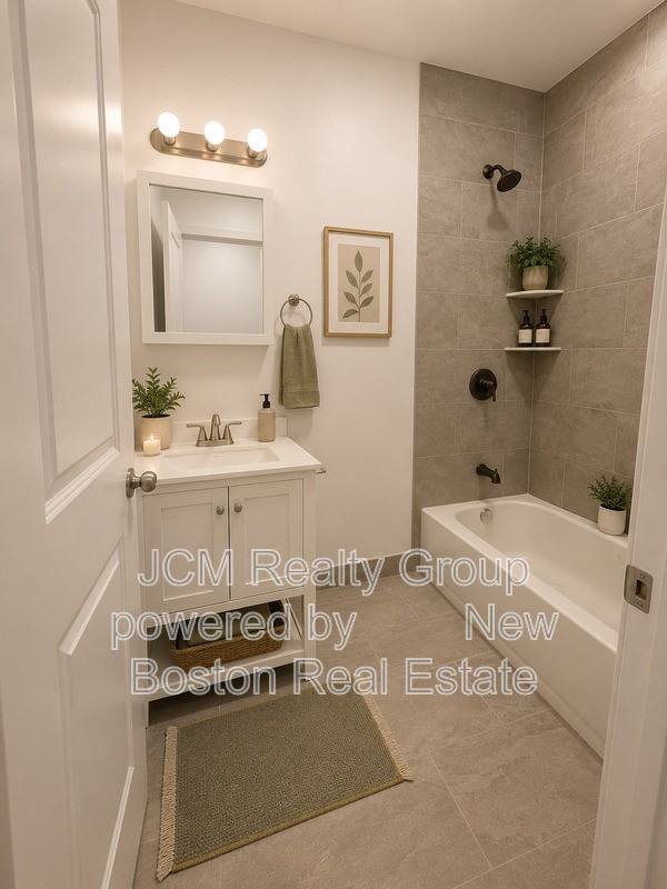 125 Arlington St #1 - Photo 3 of 3