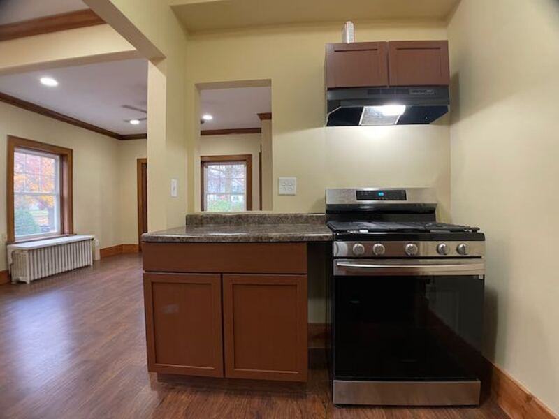 1317 N Ellis St - Photo 6 of 13