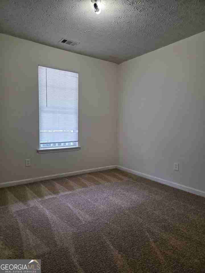 975 Windwood Ct - Photo 7 of 13