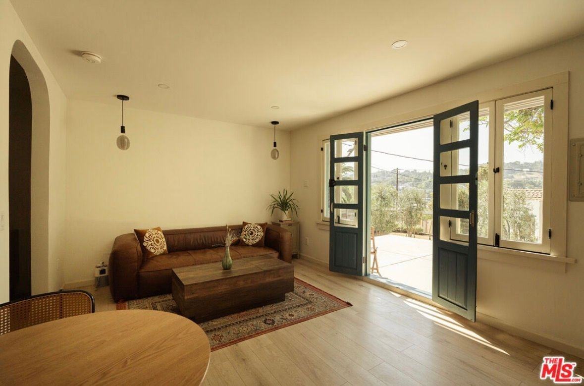 4197 York Blvd - Photo 2 of 9