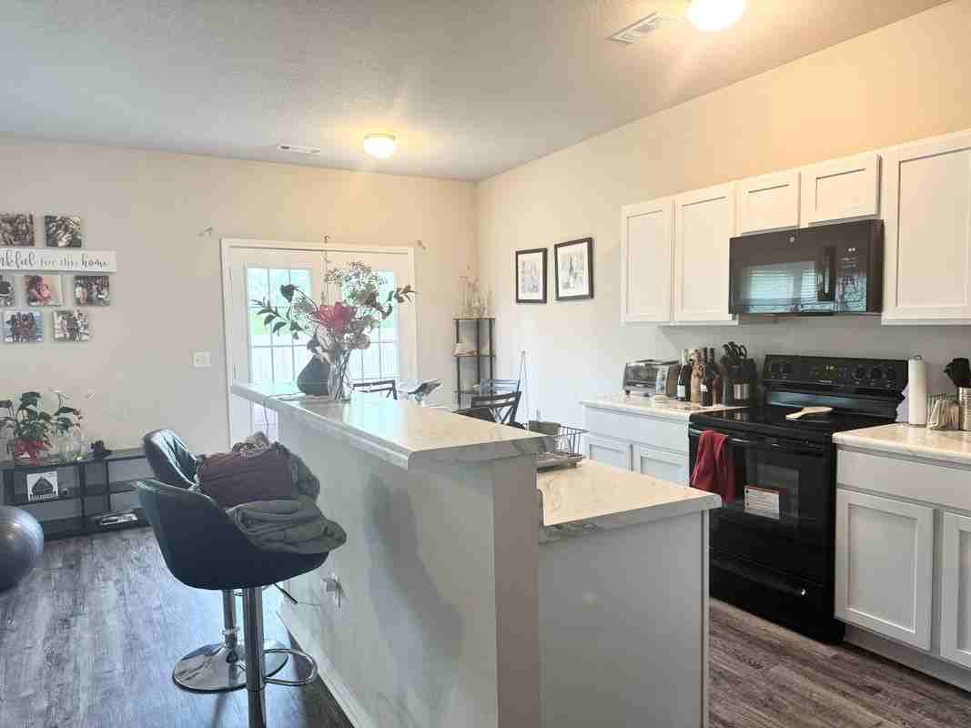8616 Eastwood Creek Dr - Photo 7 of 20