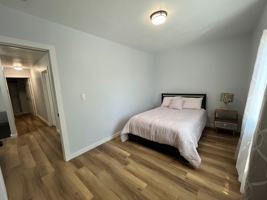 featured image of 851 W 40th Pl
