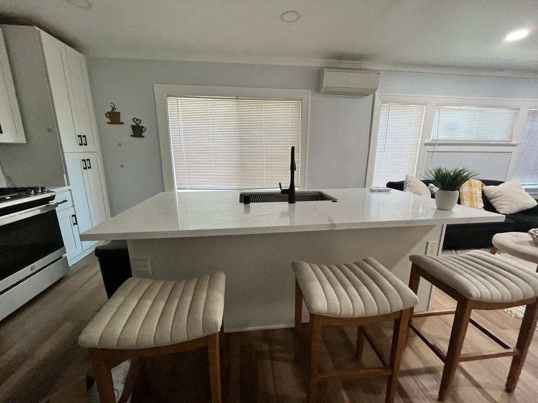 851 W 40th Pl - Photo 5 of 5