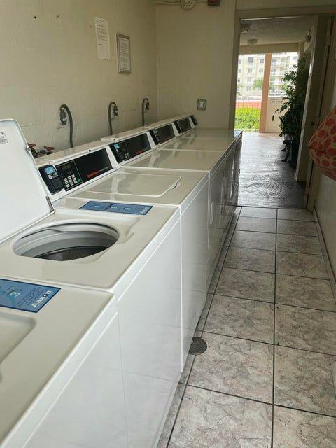 1731 Se 15th St ##505 - Photo 7 of 11