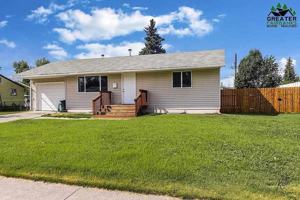 featured image of 1028 Gilmore St