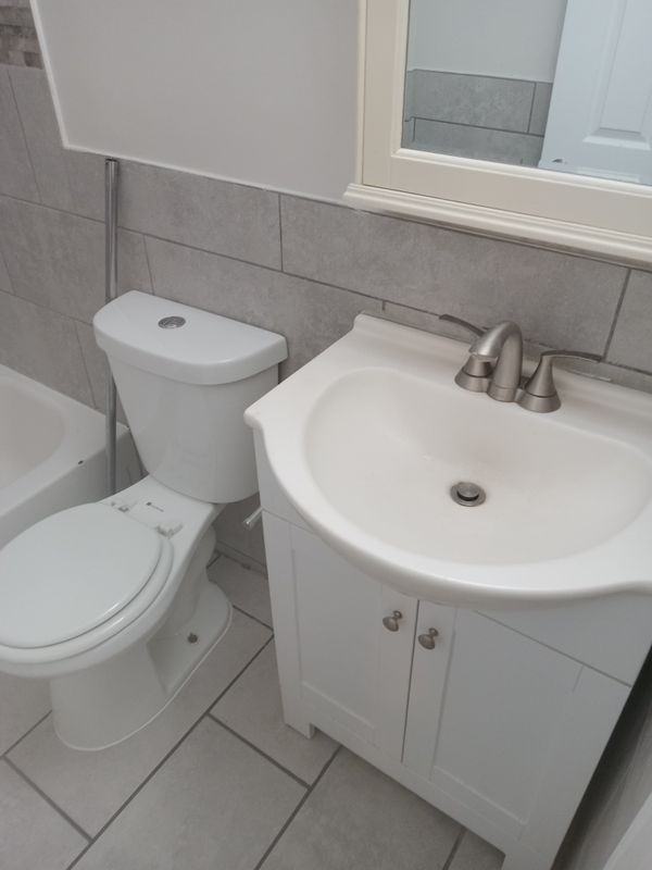 469 E Mechanic St - Photo 2 of 12