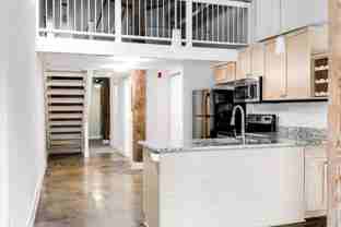 1710 E Franklin St #4 - Photo 1 of 1