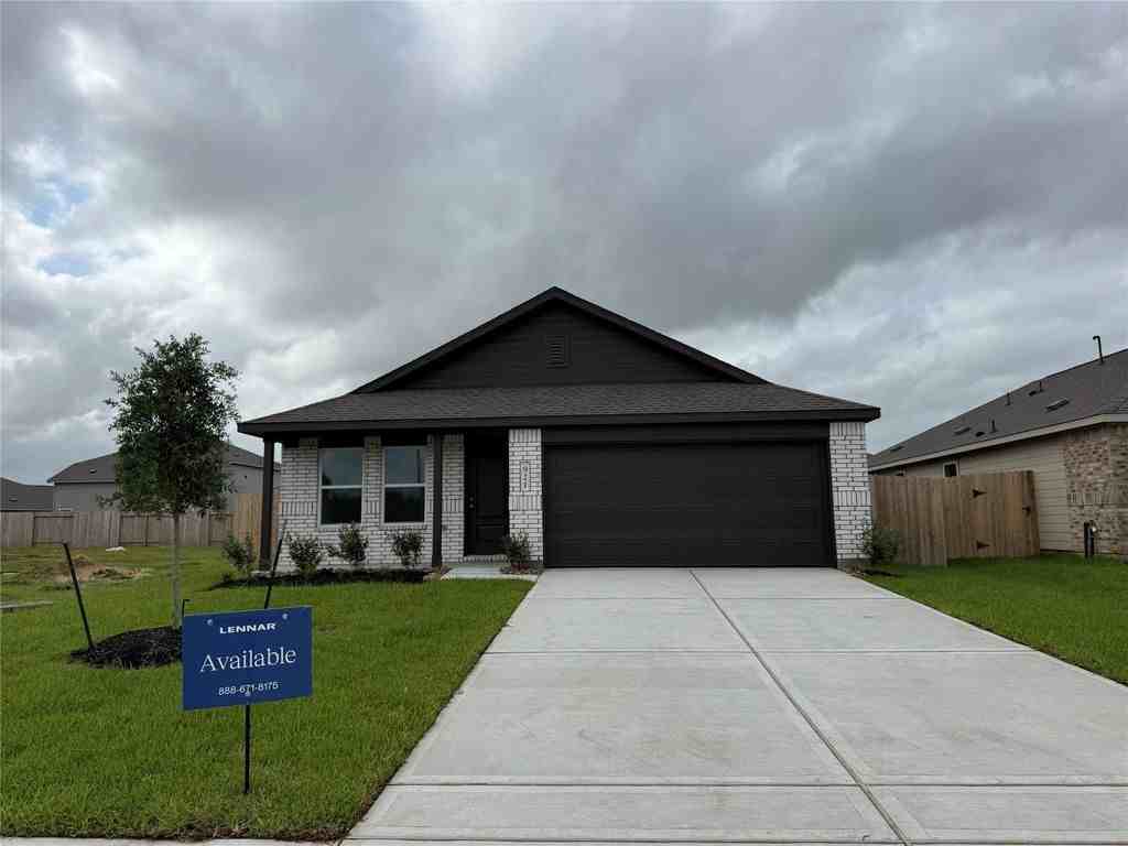 921 Woodhaven Lakes Dr #921 - Photo 3 of 3