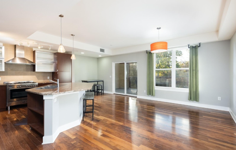 2240 N Clay St #208 - Photo 3 of 10