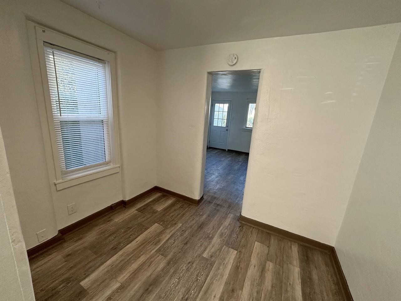 119 Princeton Dr Se - Photo 5 of 20