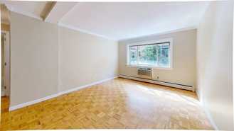 329 Harvard St - Photo 1 of 1