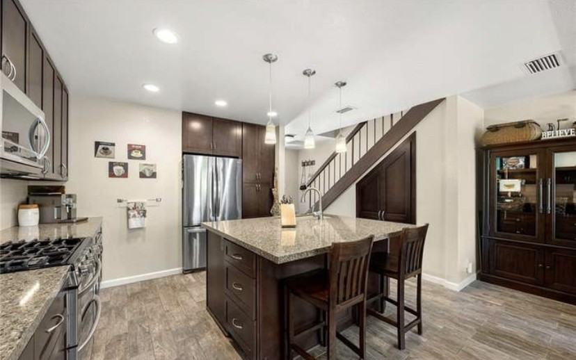538 Blue Water Ln #161 - Photo 3 of 11