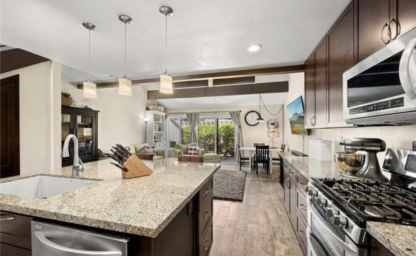 538 Blue Water Ln #161 - Photo 4 of 11