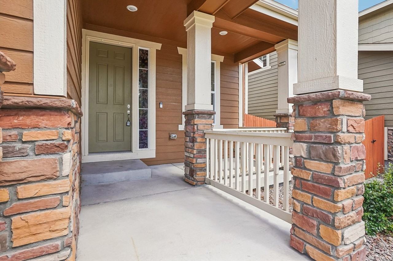 15017 Chicago St - Photo 5 of 50
