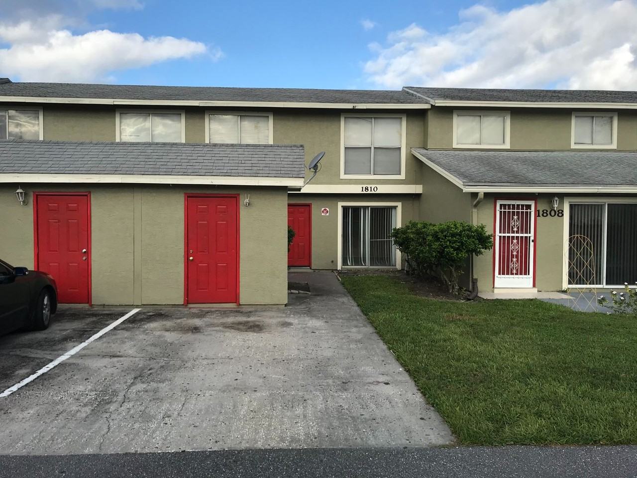 1810 Caralee Blvd