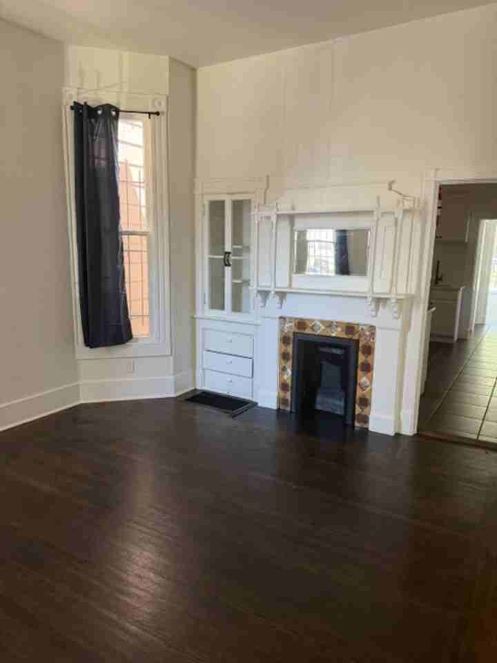 844 Isabella St - Photo 5 of 13