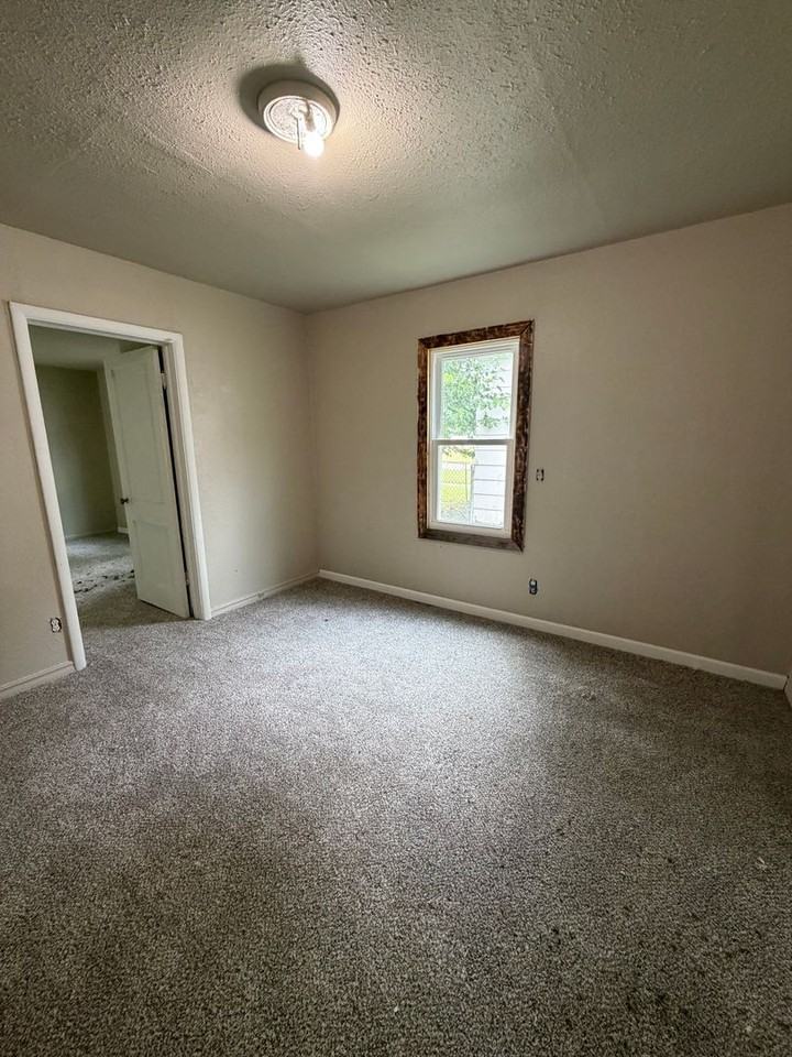1108 N St Nw - Photo 6 of 6