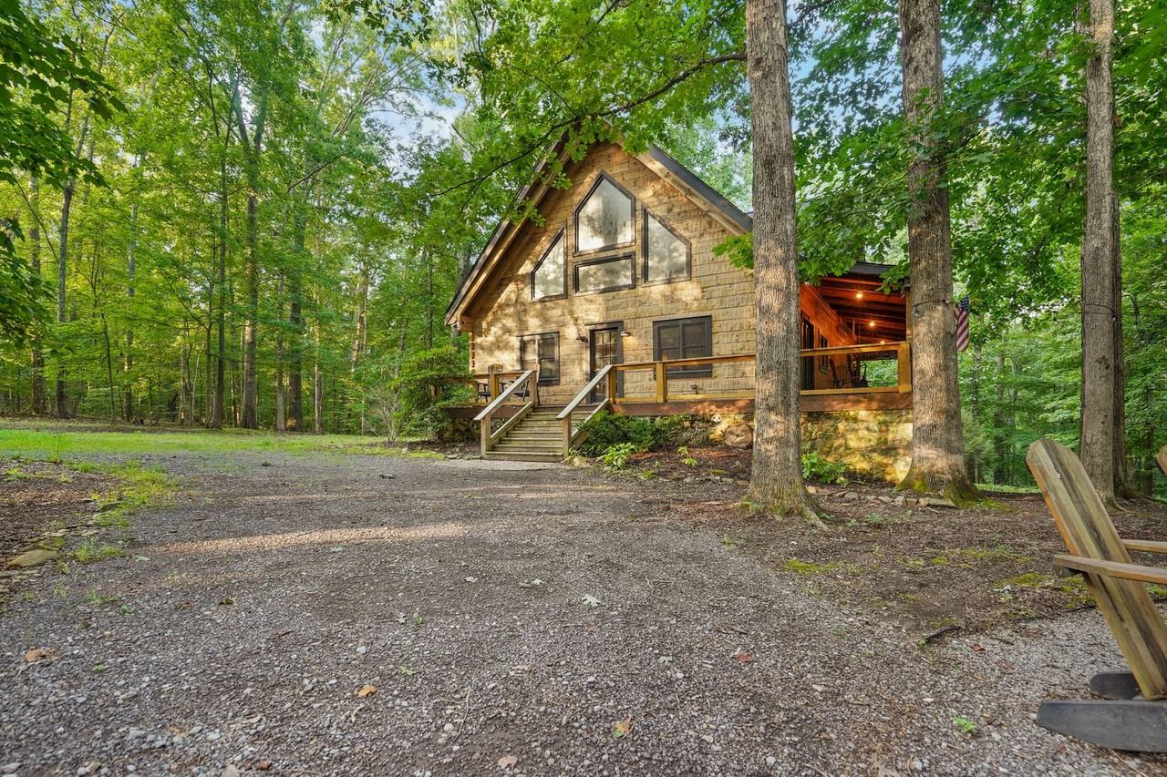 3770 Baxter Rd - Photo 2 of 39