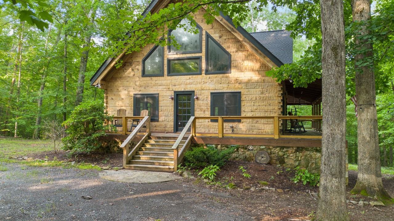 3770 Baxter Rd - Photo 4 of 39