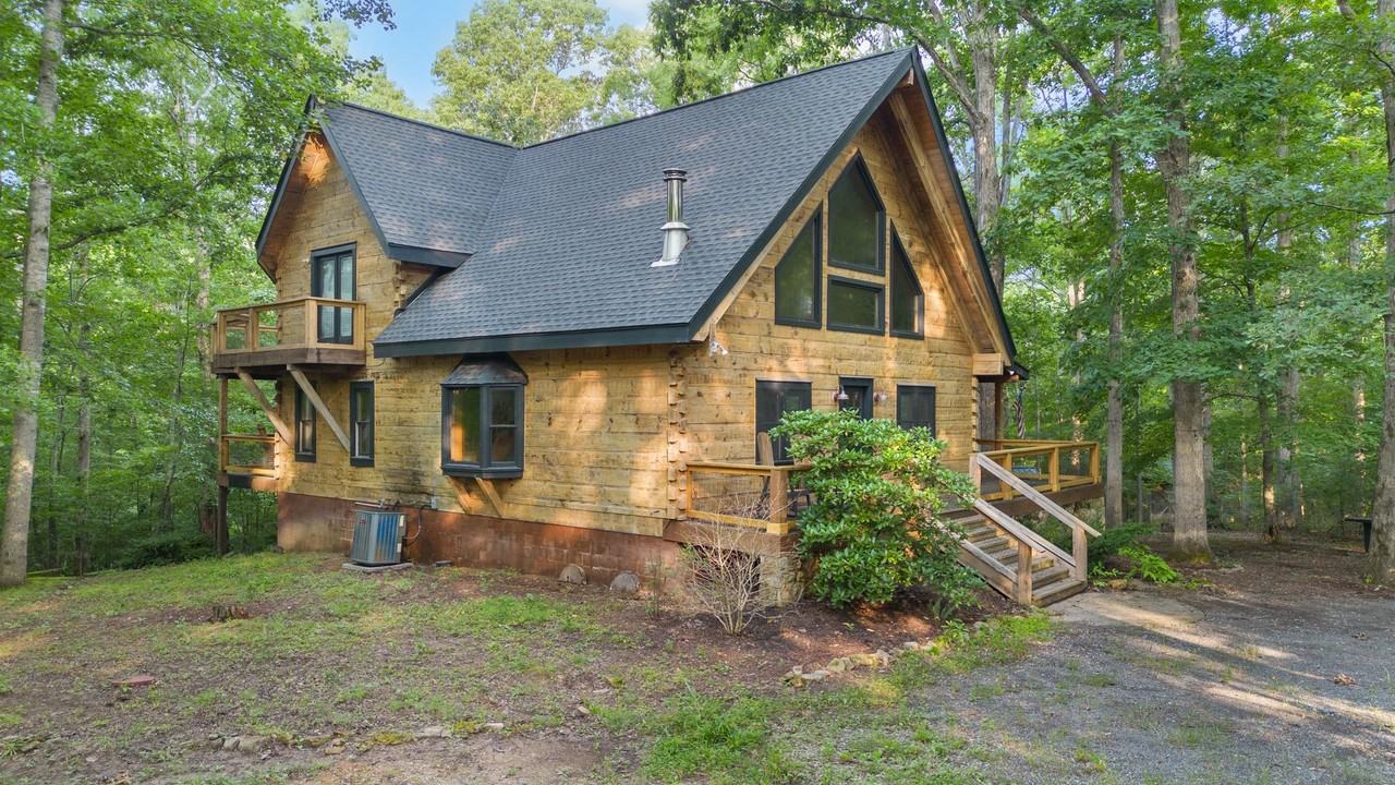 3770 Baxter Rd - Photo 5 of 39