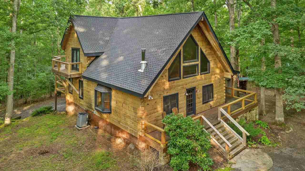 3770 Baxter Rd - Photo 6 of 39