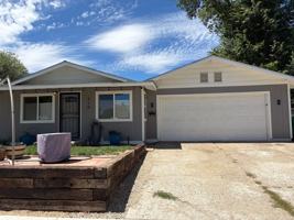featured image of 210 Rawhide Way