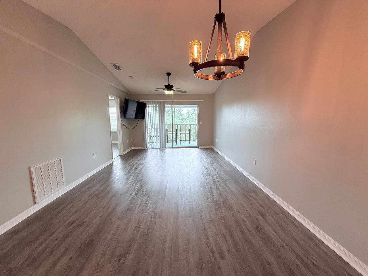 7294 Cloister Dr - Photo 6 of 17