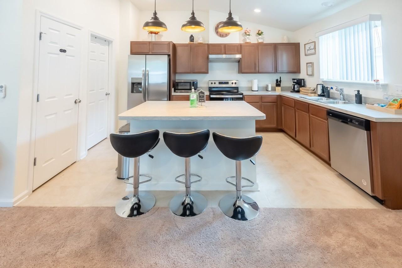 421 Red Dahlia Ln - Photo 2 of 19