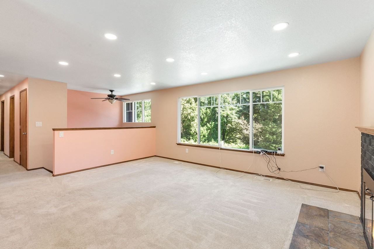 8620 Shadow Wood Dr - Photo 7 of 32