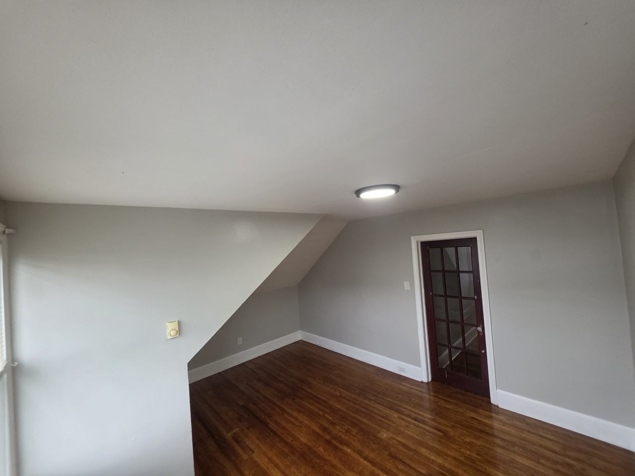 715 Oak Hill Ave #3S - Photo 2 of 18