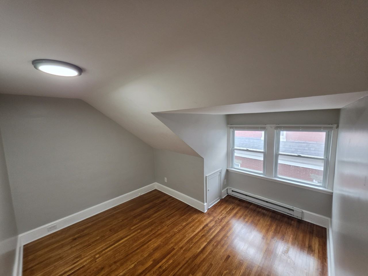 715 Oak Hill Ave #3S - Photo 5 of 18