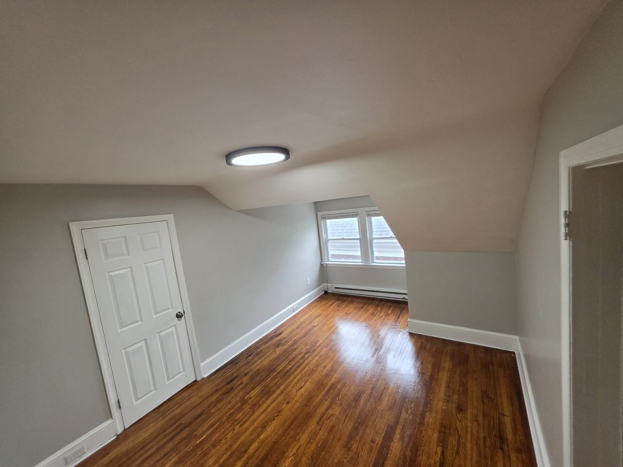 715 Oak Hill Ave #3S - Photo 6 of 18