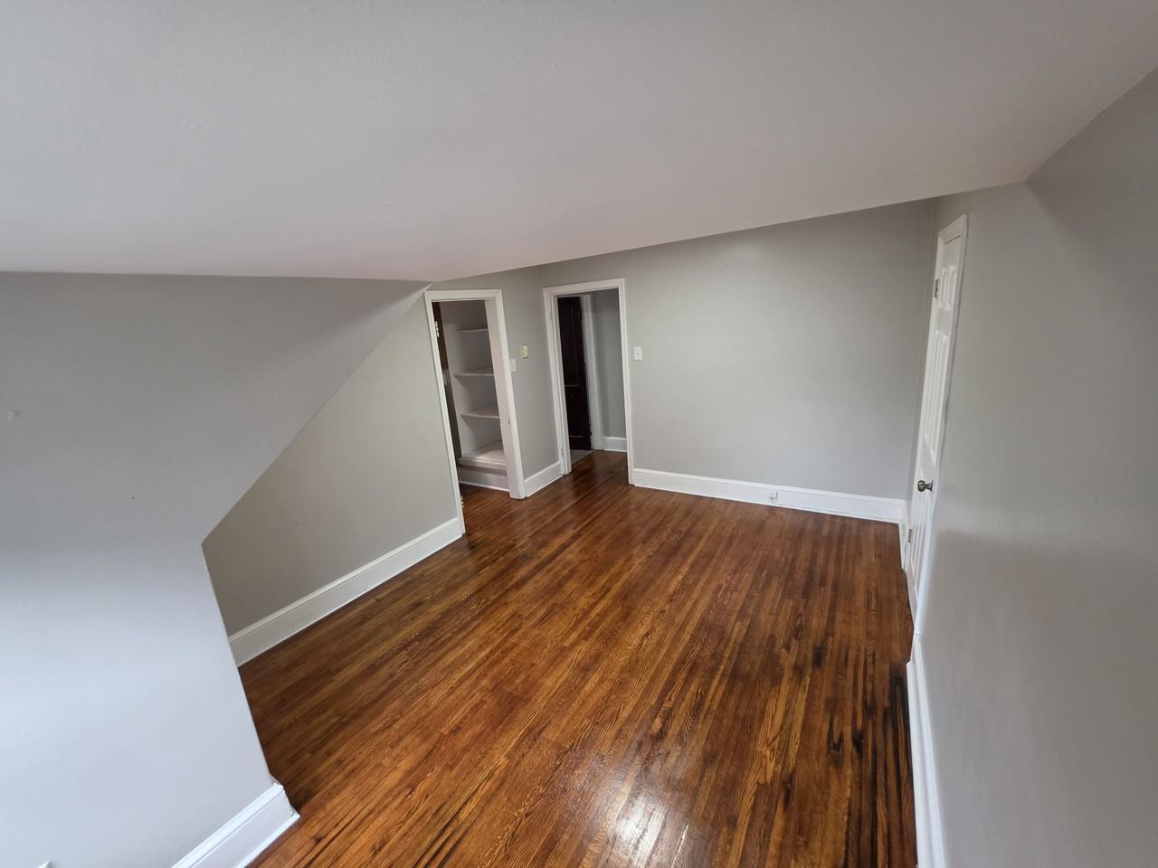 715 Oak Hill Ave #3S - Photo 7 of 18