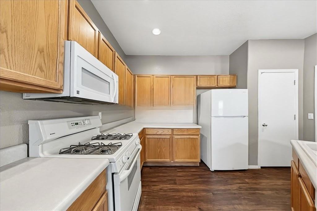 5838 East Nathan - Photo 6 of 6
