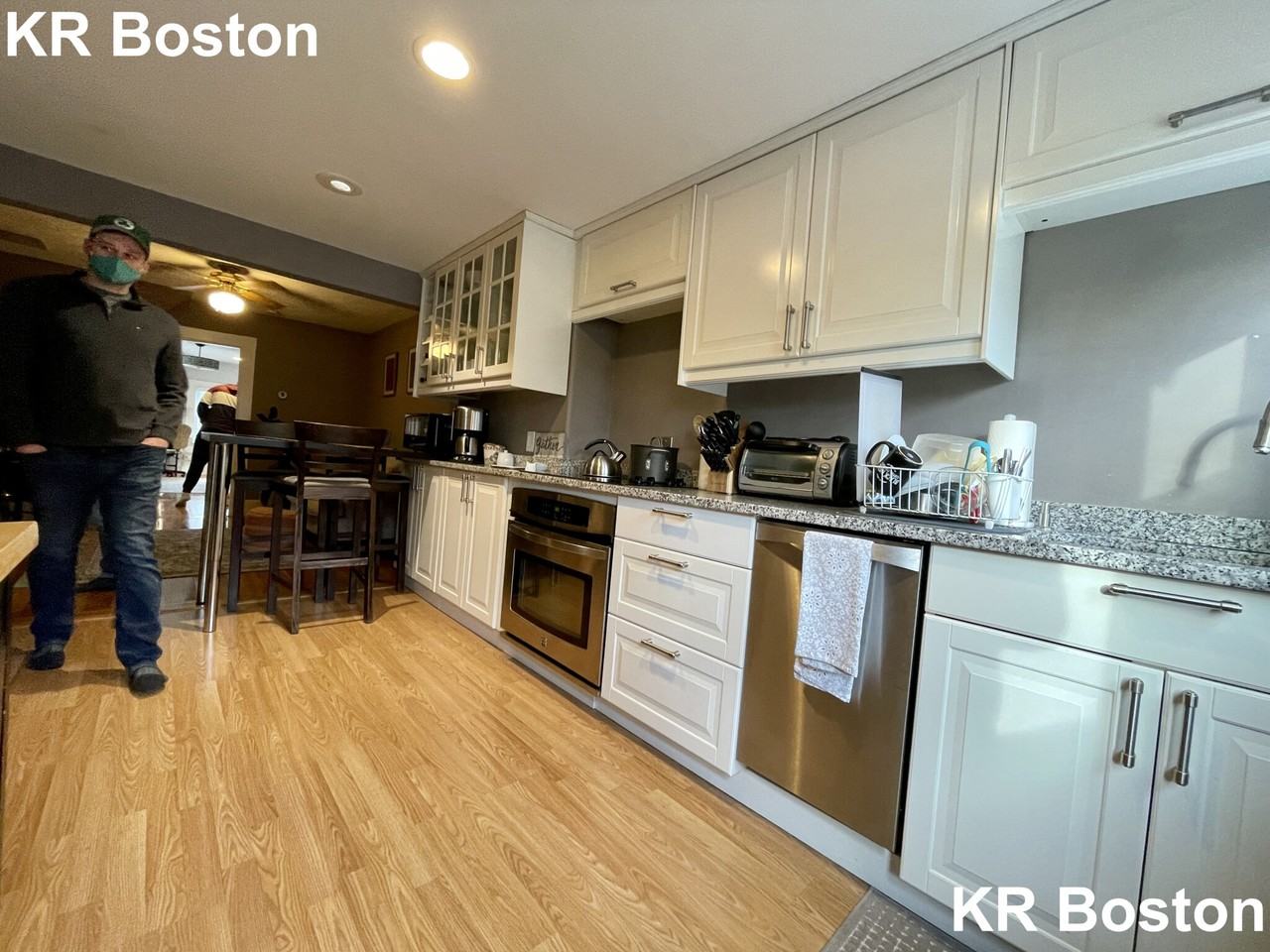 Sparhawk St #4A - Photo 6 of 20