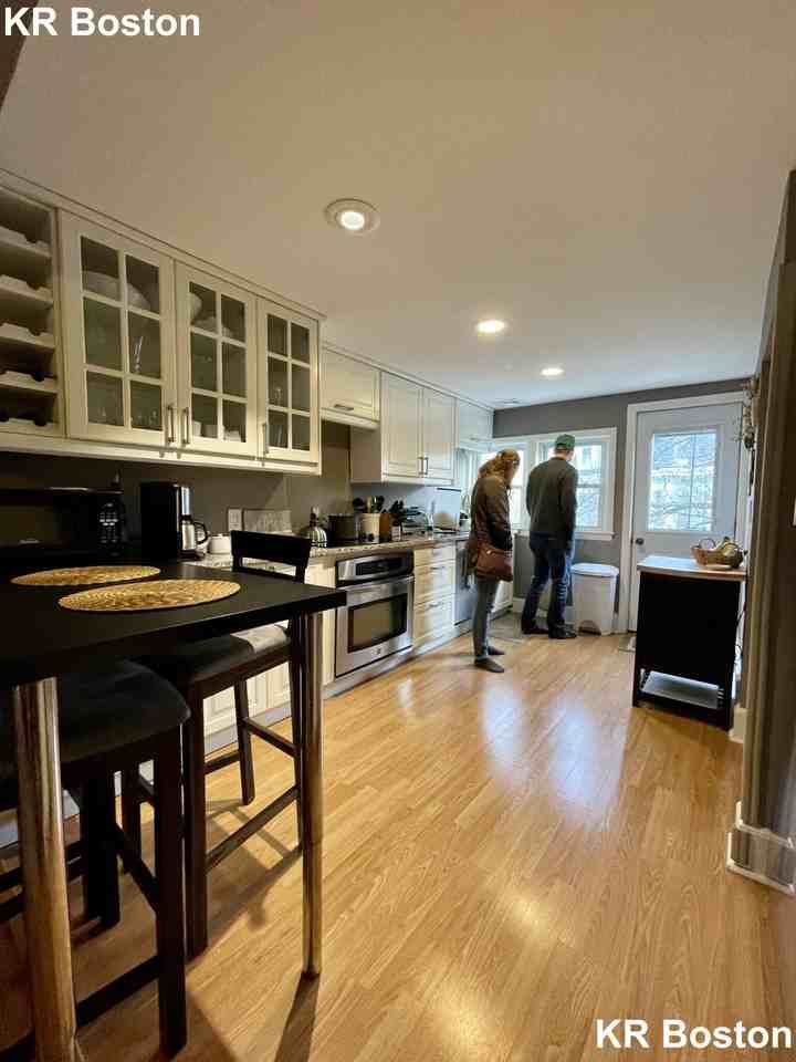 Sparhawk St #4A - Photo 7 of 20