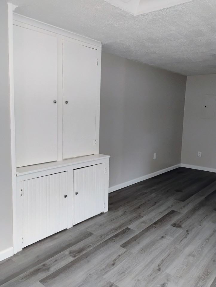 8911 Dixie Hwy #1 - Photo 3 of 10