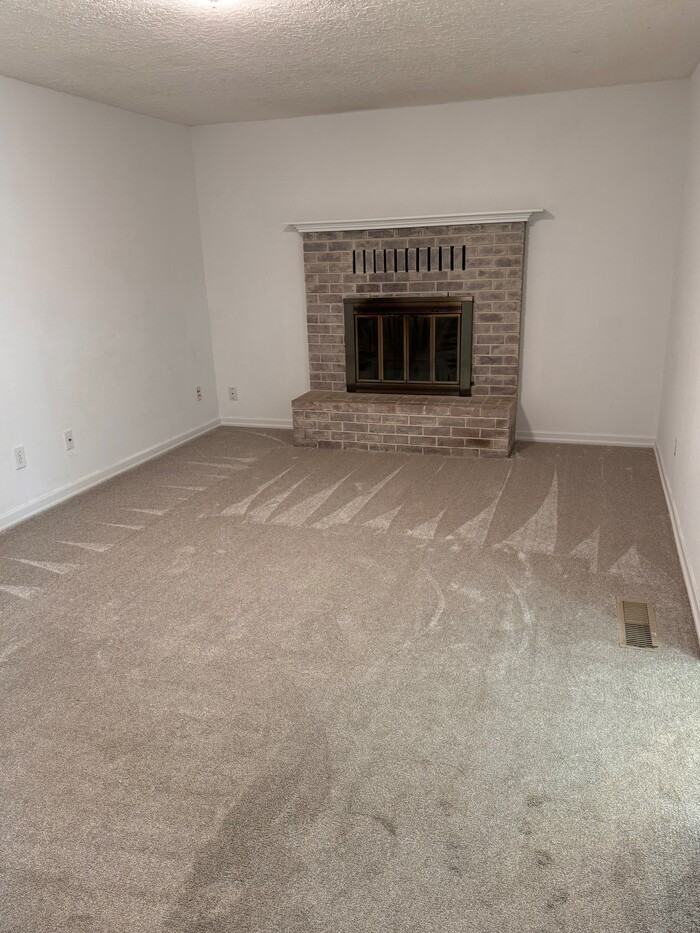 420 Nw 10th Ave - Photo 6 of 14